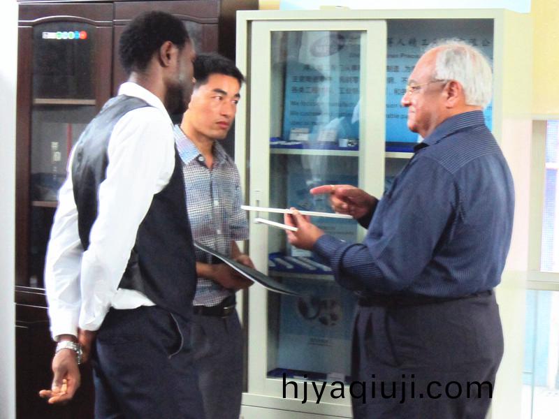 得人固定刀、切粒刀片齣(chu)口到國外