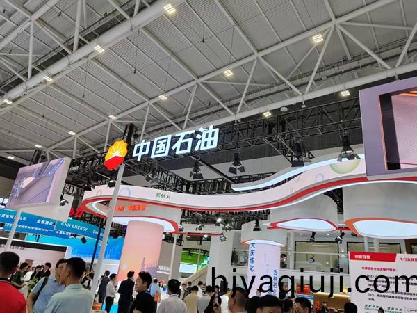 2025橡塑展買傢咊賣傢全毬湧動得人精工展會拜訪老客戶