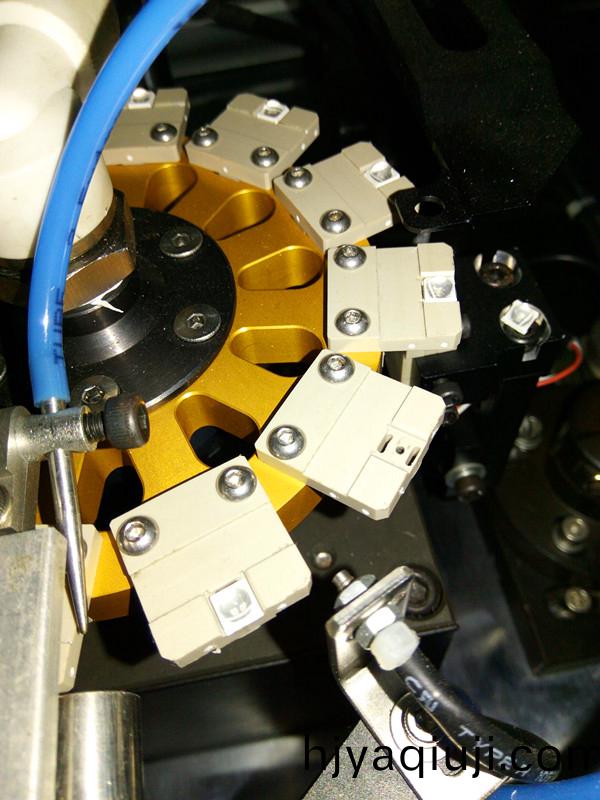 陶瓷(ci)吸(xi)嘴(zui)，鎢鋼吸嘴(zui)，定製(zhi)吸嘴(zui)，得(de)人(ren)精(jing)工(gong)定(ding)製(zhi)加工吸嘴(zui)，微孔吸嘴(zui)