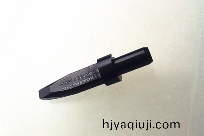 陶瓷吸嘴，鎢(wu)鋼吸嘴，定製吸嘴，得(de)人精工定製加工吸(xi)嘴，微孔吸(xi)嘴