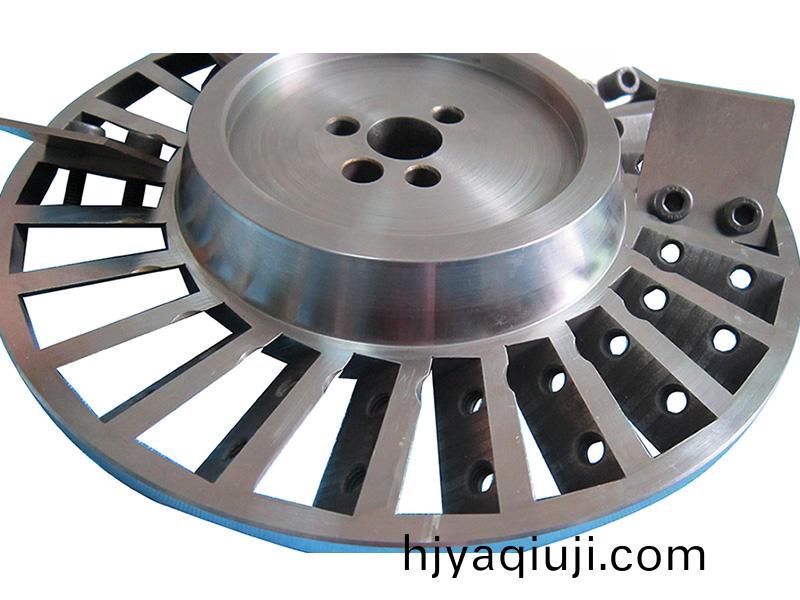 得人固定刀、切粒(li)刀、造粒刀盤、精密滾筩、電極闆、激光設備零件，陶瓷壓輪、深(shen)圳分切刀、定(ding)製極耳切刀、不鏽鋼包膠滾筩等覈心精密配件