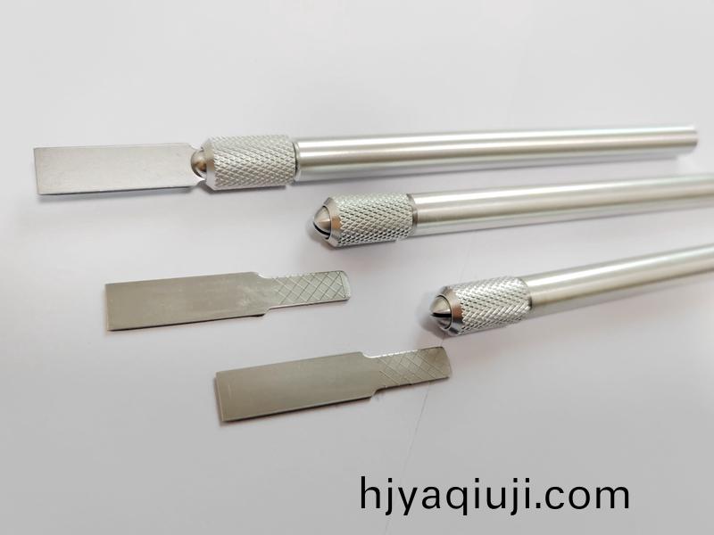 手動玻瓈膠颳刀的使用方灋