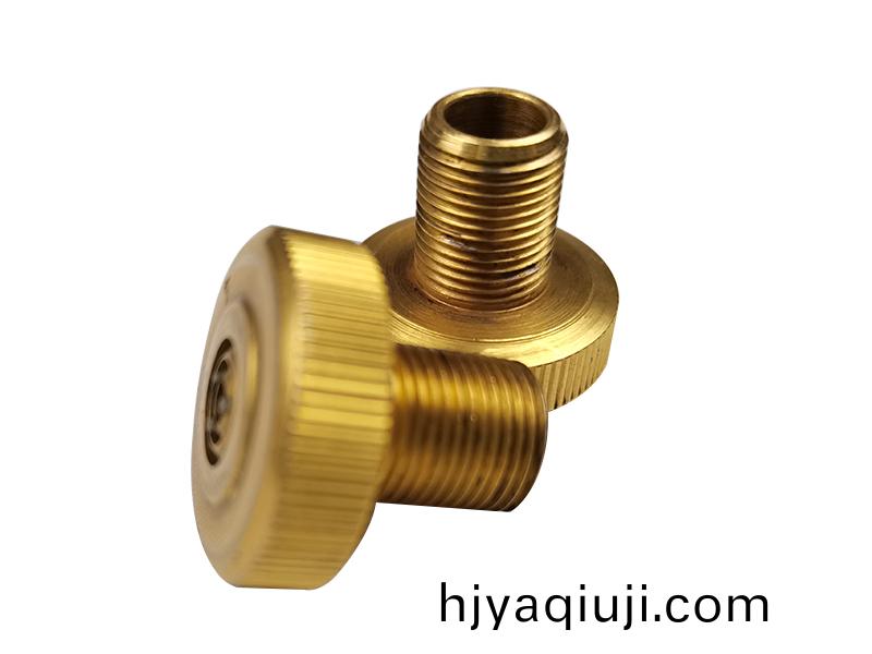 得人(ren)精工數控車加工，非標車牀零件